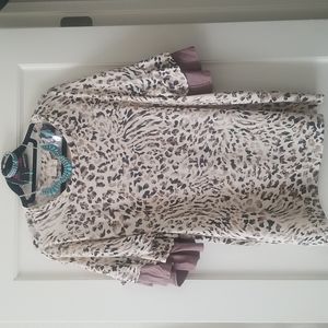 143 story 2xl blouse